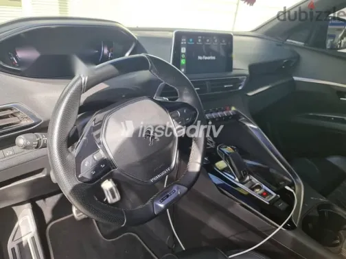 Peugeot 5008 2020 Gray Used for Sale - 3