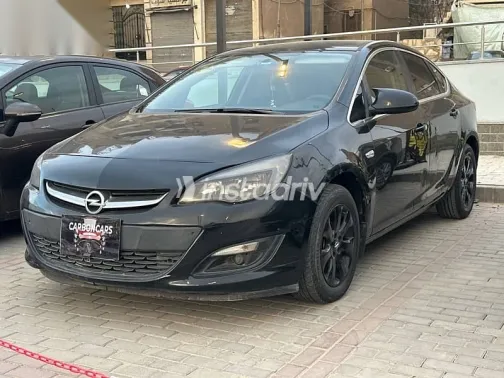اوبل أسترا 2019 أسود مستعملة للبيع - 2