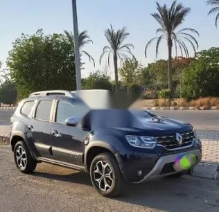 رينو داستر 2020 أزرق غامق مستعملة للبيع