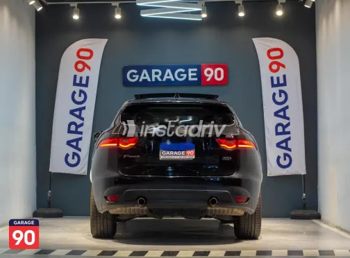 Jaguar F-Pace 2019 Black Used for Sale - 4