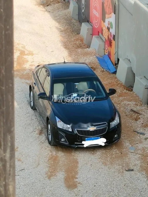Chevrolet Cruze 2015 Black Used for Sale - 2