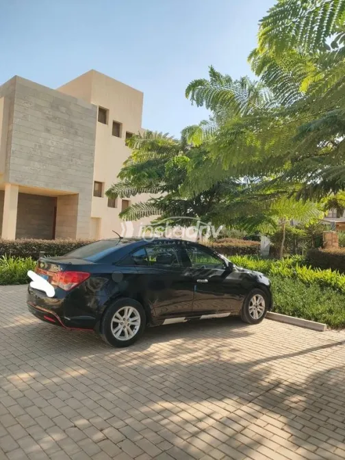 Chevrolet Cruze 2015 Black Used for Sale - 4