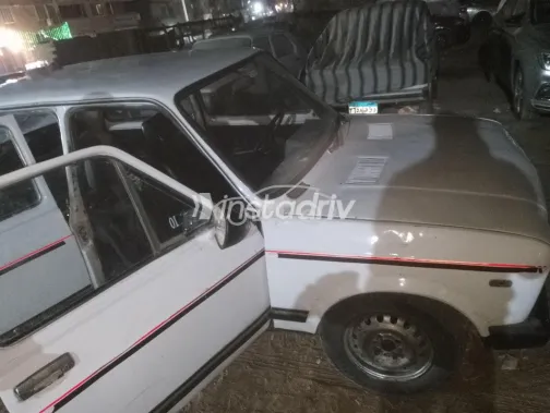 فيات 128 1983 أبيض مستعملة للبيع - 2