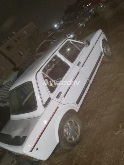 فيات 128 1983 أبيض مستعملة للبيع - 3