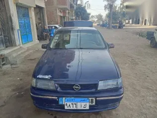 اوبل فيكترا 1994 أزرق غامق مستعملة للبيع