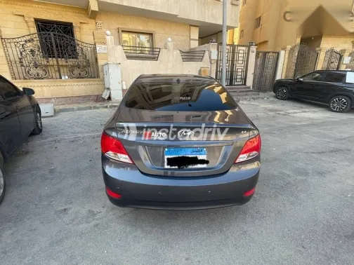 Hyundai Accent 2024 Gray Used for Sale - 4