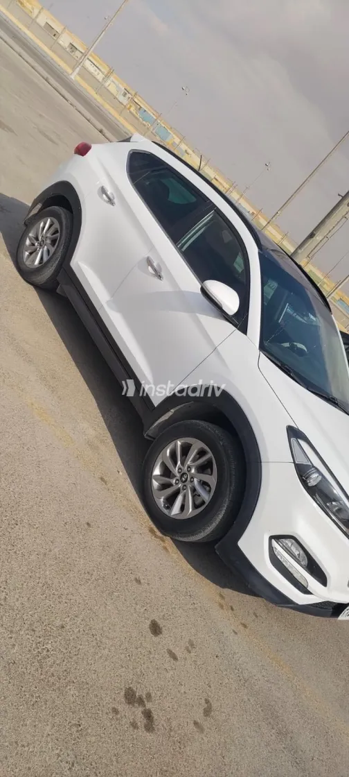 هيونداي توسان 2017 أبيض مستعملة للبيع - 5