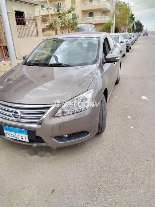 Nissan Sentra 2024 White Used for Sale - 1