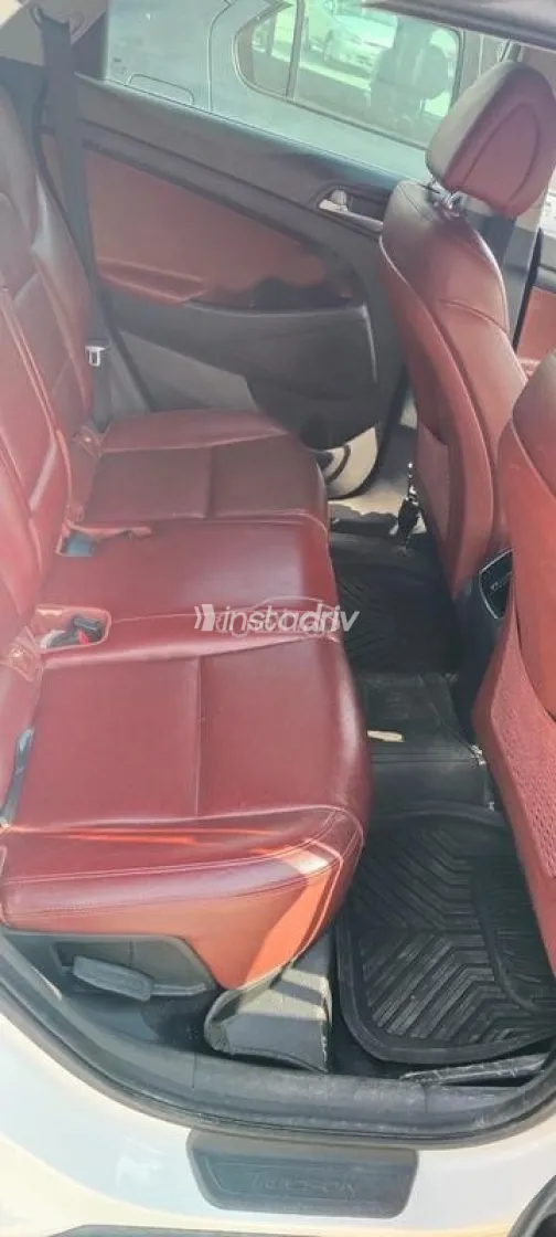 هيونداي توسان 2017 أبيض مستعملة للبيع - 5