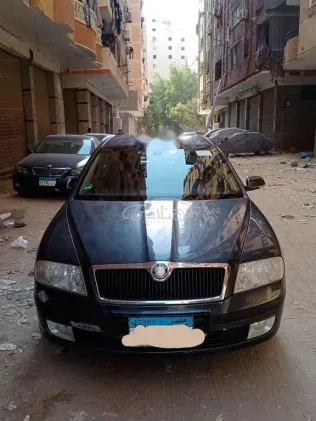 سكودا اوكتافيا A5 2008 رمادي غامق مستعملة للبيع