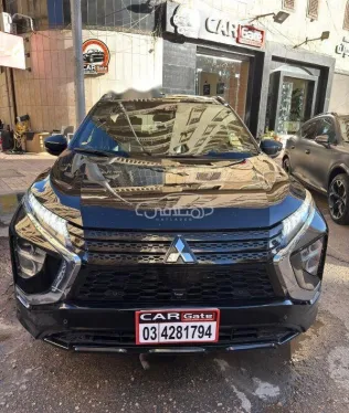 ميتسوبيشي اكليبس كروس 2024 أسود مستعملة للبيع