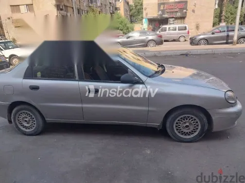 دايو لانوس 1996 فضي مستعملة للبيع - 1