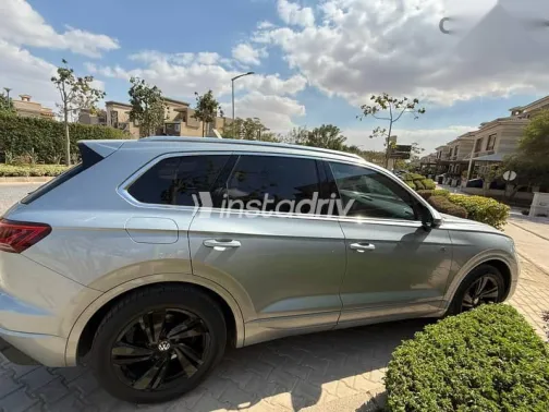 Volkswagen Touareg 2024 Silver Used for Sale - 2
