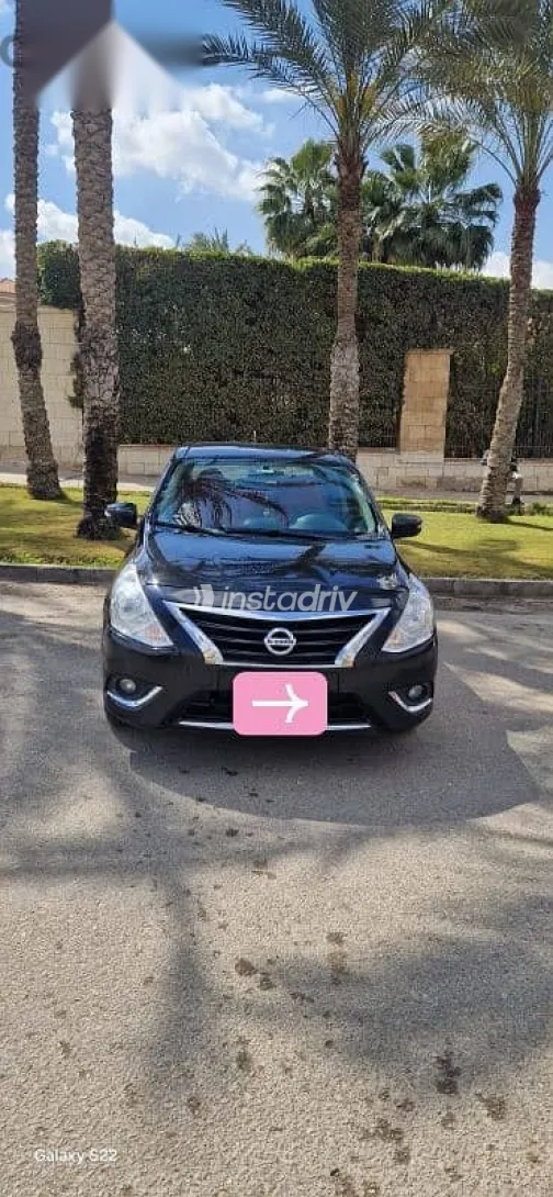 نيسان صنى 2021 أسود مستعملة للبيع - 1