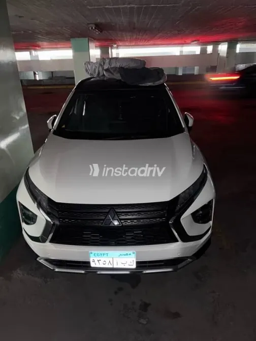 Mitsubishi Eclipse 2024 White Used for Sale - 1