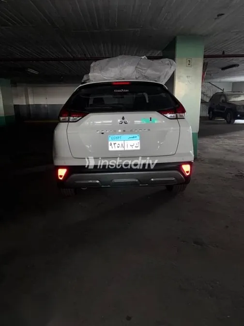 Mitsubishi Eclipse 2024 White Used for Sale - 4