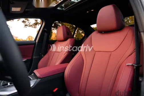 بي ام دبليو 320 2026 أزرق غامق جديدة للبيع - 3