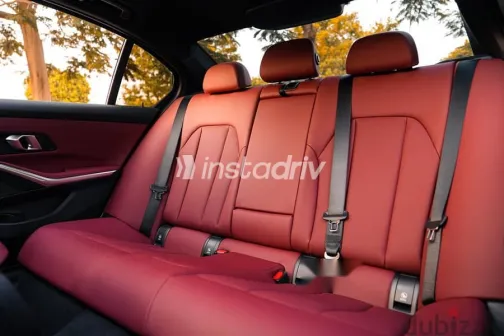 بي ام دبليو 320 2026 أزرق غامق جديدة للبيع - 7