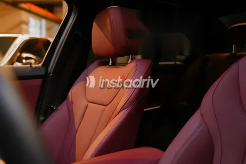 بي ام دبليو 320 2026 أزرق غامق جديدة للبيع - 9