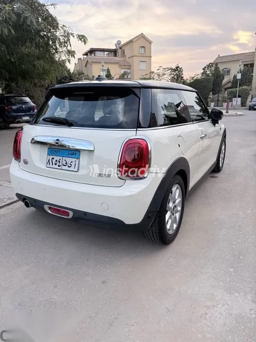 Mini Cooper 2020 White Used for Sale - 2