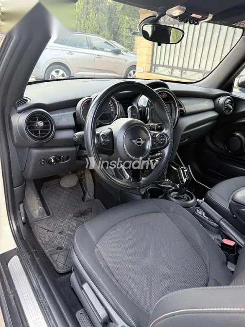 Mini Cooper 2020 White Used for Sale - 3