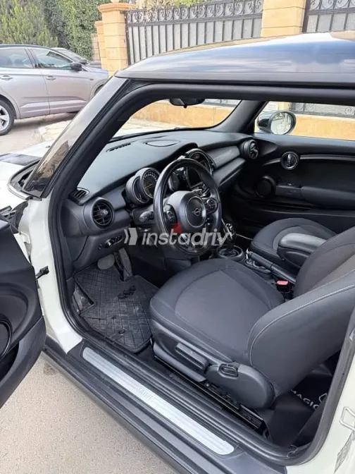 Mini Cooper 2020 White Used for Sale - 4