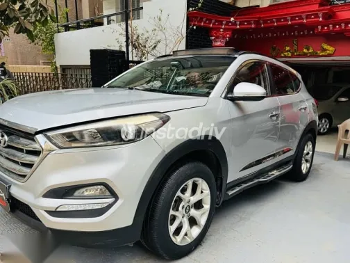 هيونداي توسان 2017 فضي مستعملة للبيع - 5