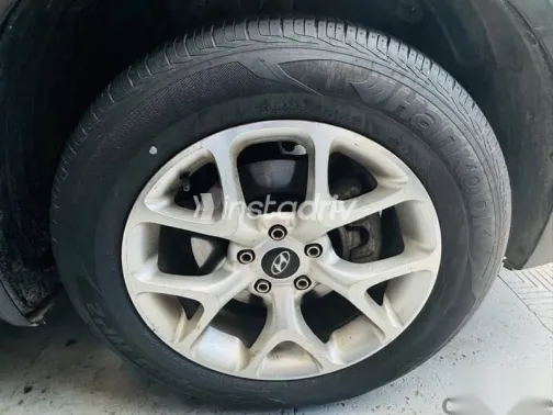 هيونداي توسان 2017 فضي مستعملة للبيع - 10