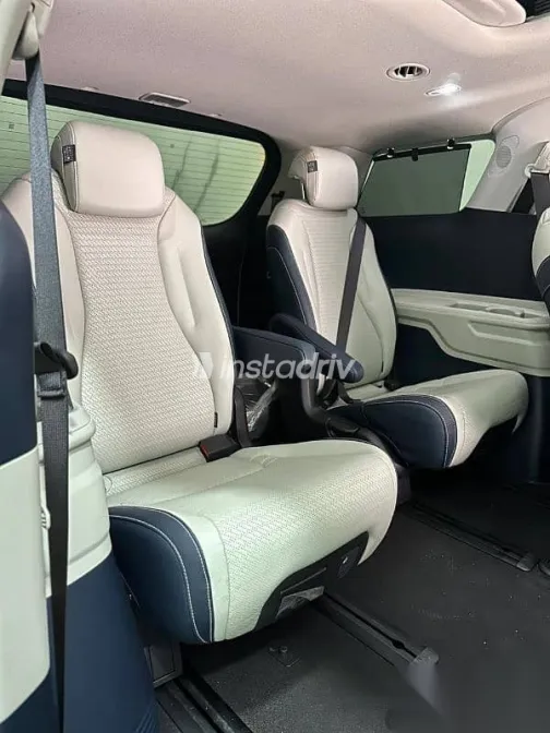 كيا كارنفال 2024 أبيض جديدة للبيع - 4