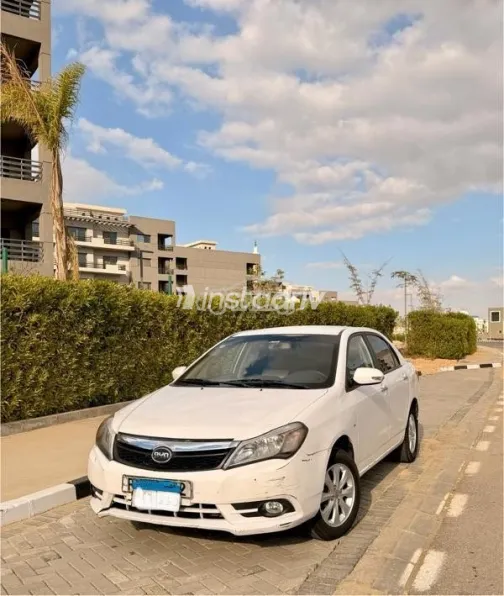Byd F3 2023 White Used for Sale - 1