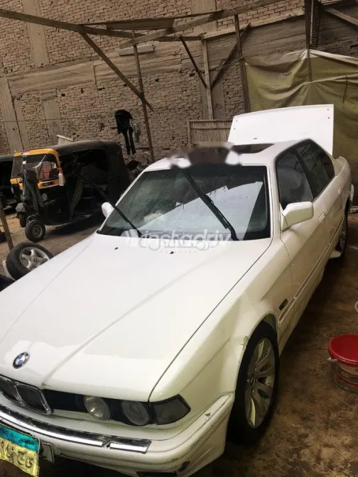 بي ام دبليو 735 1989 أبيض مستعملة للبيع - 1