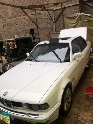 بي ام دبليو 735 1989 أبيض مستعملة للبيع