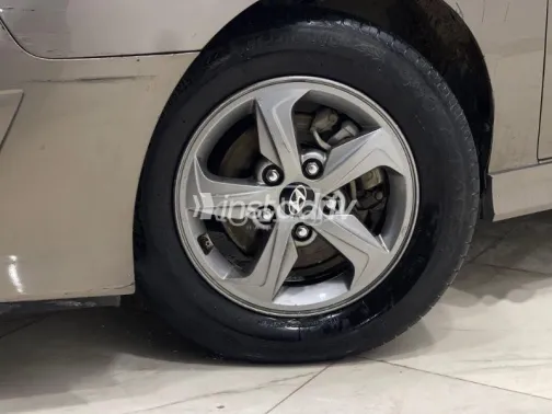 Hyundai Elantra 2021 Beige Used for Sale - 5