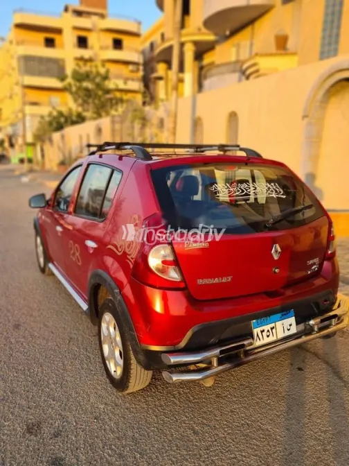رينو سانديرو  ( ستيب  واى ) 2013 نبيتي مستعملة للبيع - 3