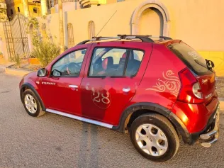 رينو سانديرو  ( ستيب  واى ) 2013 نبيتي مستعملة للبيع