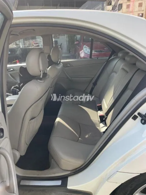 Mercedes C 180 2002 White Used for Sale - 5