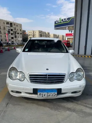 مرسيدس C 180 2002 أبيض مستعملة للبيع