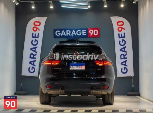 Jaguar F-Pace 2019 Black Used for Sale - 4