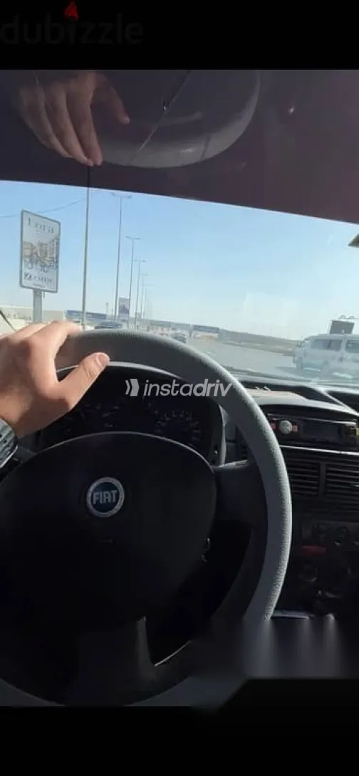 فيات بونتو 2004 أزرق غامق مستعملة للبيع - 5