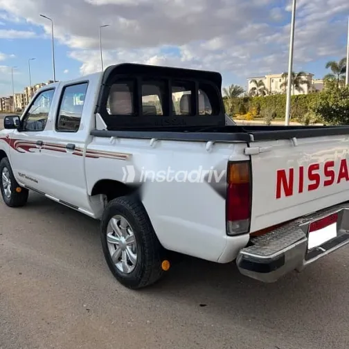 نيسان بيك اب 2016 أبيض مستعملة للبيع - 4