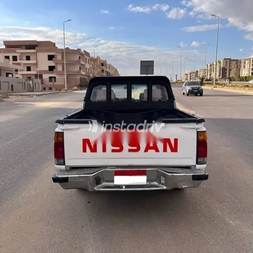 نيسان بيك اب 2016 أبيض مستعملة للبيع - 5