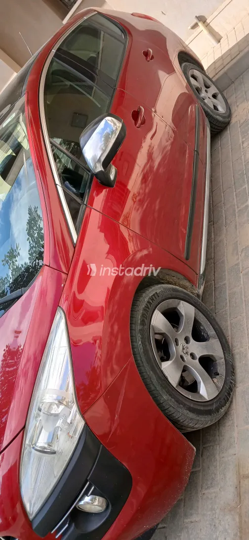 بيجو 3008 2012 أبيض مستعملة للبيع - 3