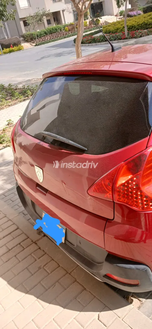 بيجو 3008 2012 أبيض مستعملة للبيع - 8