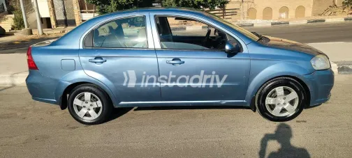 شيفروليه افيو 2010 أبيض مستعملة للبيع - 4