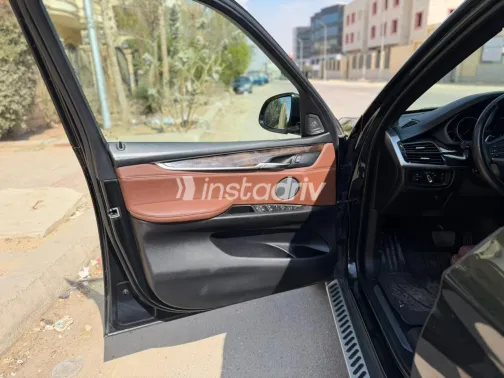 بي ام دبليو X5 2018 أبيض مستعملة للبيع - 7