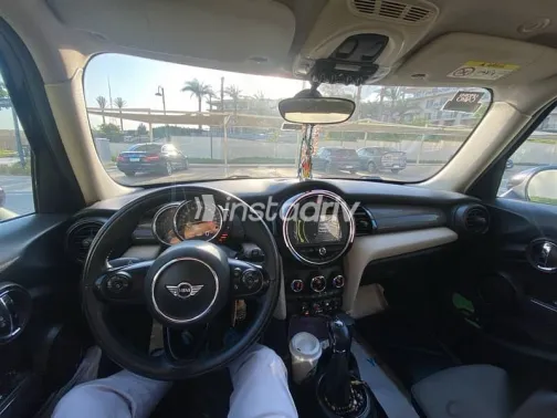Mini Cooper 2017 Black Used for Sale - 4