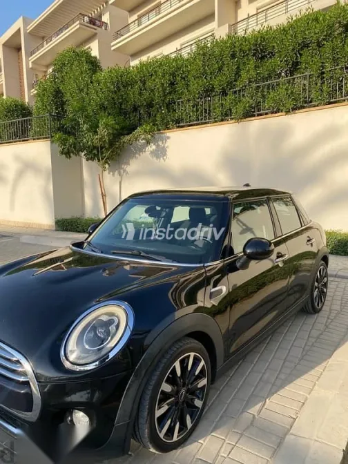 Mini Cooper 2017 Black Used for Sale - 5