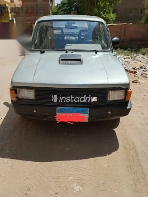 فيات 127 1986 فضي مستعملة للبيع - 1