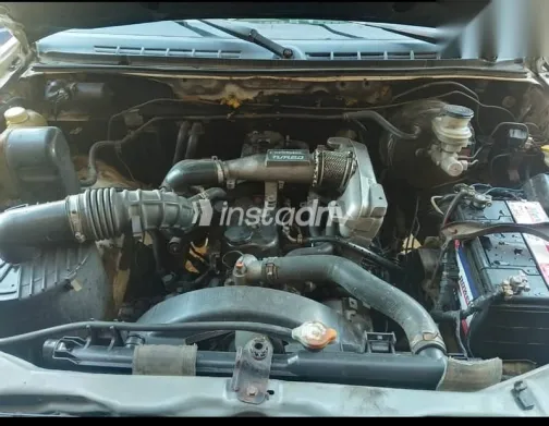 ايسوزو تروبر 2007 أبيض مستعملة للبيع - 2