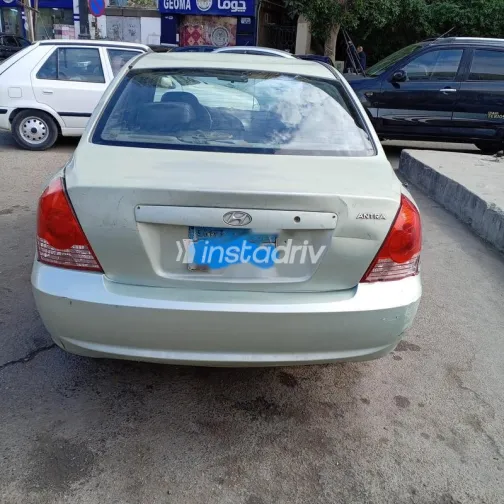 هيونداي إلنترا 2007 أبيض مستعملة للبيع - 3